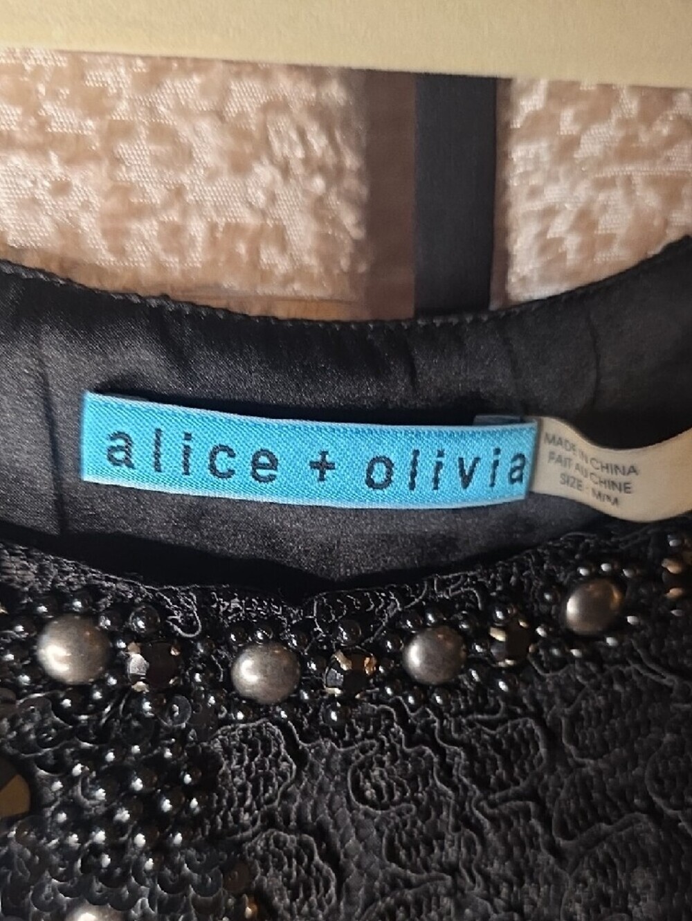 Alice + Olivia Black Lace Beaded Cap-Sleeve Top Size M - Picture 3 of 16